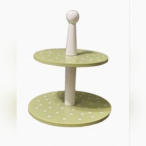 Source Unknown Green and White Modern Party Decorations